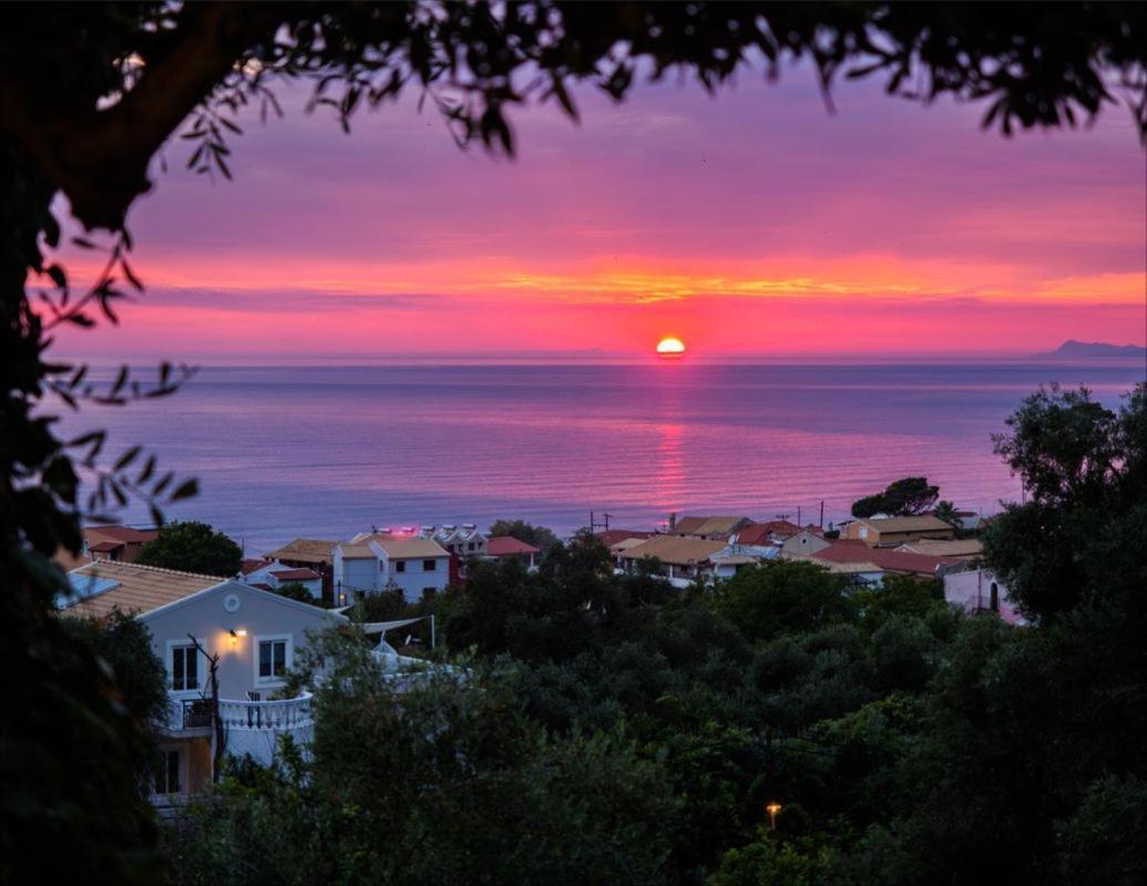 Casa Tramonto Beach View Агиос-Гордиос Экстерьер фото